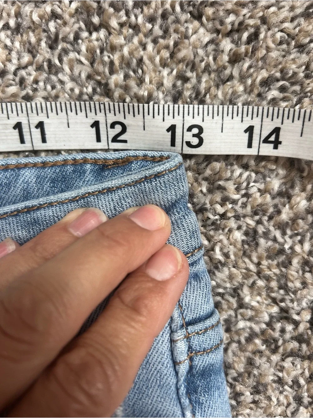 Lovervet by Vervet Distressed Cropped Mini Flate Jeans size 26/3